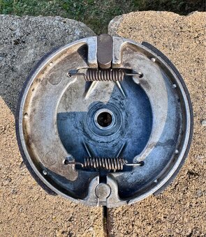 Jawa 250 350 pérák, Ogar 350 - přední brzda 150mm - 16