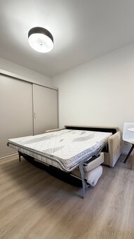Pronajem bytu 1+kk 18,2 m² Ortenovo náměstí - Holešovice - 16