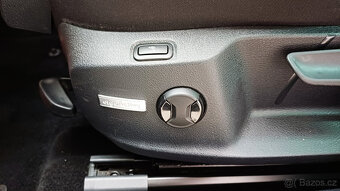 VW Golf 1.5TSI 110kW DSG HIGHLINE-2.maj-koup.ČR-NEHAVAROVANÉ - 16