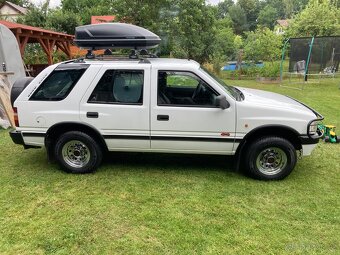 Opel Frontera 2.4i 4x4 TOP STAV BEZ KOROZE - 16