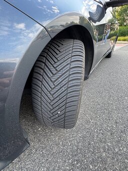 Mercedes Benz E350 4 matic - 16