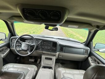 2003 Chevrolet Suburban K2500 8.1 Vortec LT - 16