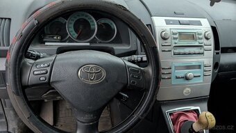 Corolla Verso 2008 2.2 d-cat  130kw - 16