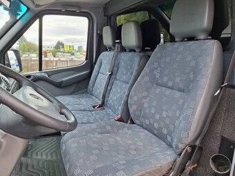MERCEDES SPRINTER 316 4X4 2,7TD valník + bytná nástavba - 16