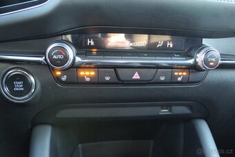 Mazda 3 2.0i 90Kw 1.majitel 59000km servis Mazda 360° kamera - 16
