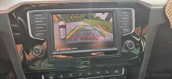 Prodám VW Passat B8 variant 2.0 TDI 140 kW, 4MOT DSG highl - 16