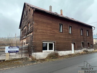 Prodej domu k rekonstrukci k podnikání nebo na bydlení ve Ve - 16