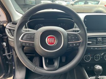 Fiat Tipo Combi 1.6 MultiJet 88KW LOUNGE, Po 1. Majiteli - 16