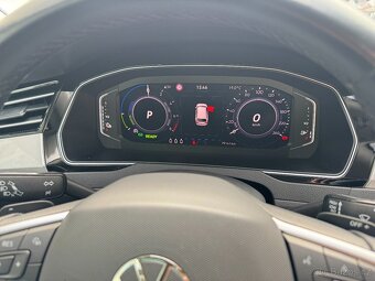 VW Passat B8 GTE 1.4 TSI 150kW DSG Tažné Virtual Navi Kamera - 16
