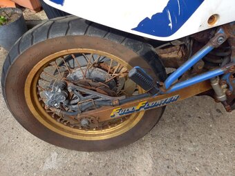 Suzuki DR 600 - 16