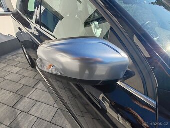 Volvo XC60 2.4D AWD 120kW R-Design 03/2011 151tkm - 16