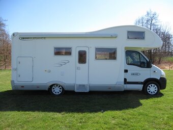 Renault JOINT 3.0 DCi, 6 míst, Klima, Solar, Kamera, Nosič - 16