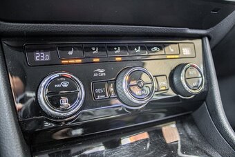Škoda Superb 2.0 TDI L&K DSG 110kW - 16