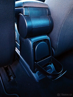 Volkswagen Polo V 1.4 63 kW - - - TOP výbava - 16