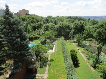 Rodinný dům 5+1(201m2) - 16