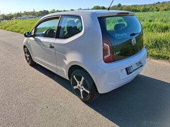 VW Up 1.0 MPI 44kw Klima Alu  Model 2012 Nová Stk - 16