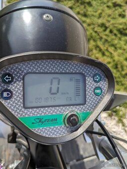 Tříkolka RID-E nejen pro invalidy. - 16