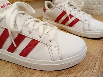 Adidas dámské tenisky vel. 38 - 16