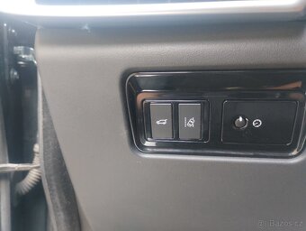 Jaguar F-Pace 300d- V6, 221kw 4x4 - 16