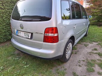 VW Touran 2.0 TDI 103kw Klima - 16