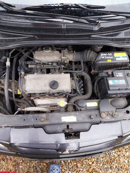 Hyundai Getz 1,1i 48,5 kW - 16