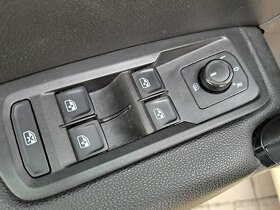 Volkswagen Touran 2.0TDI DSG 103tKM - 16