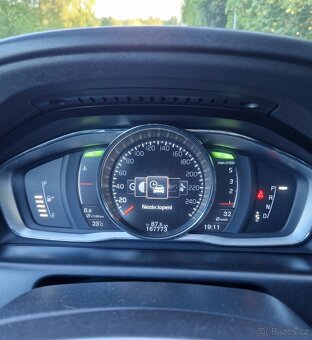 Volvo XC60 2.4 140 Kw - 4x4 / 2015 / - 16