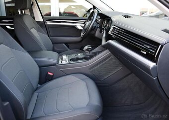 Volkswagen Touareg 3.0TDi 4M VZDUCH TAŽNÉ ČR - 16