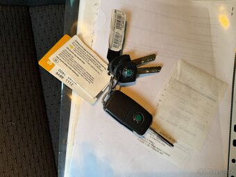 Škoda Superb 2.0 TDI Combi AUTOMAT 2010 NOVÁ STK - 16