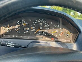 Mercedes-Benz SL 500 - 16