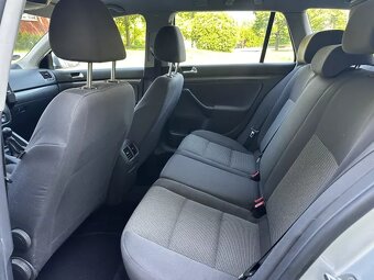 Volkswagen Golf V Combi 1.9 TDI 77kW Navi Tažné ALU R17 2009 - 16
