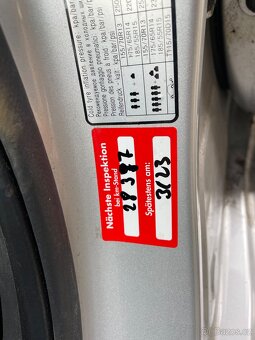 Hyundai i10 1.0 havarované 11tis. km - 16
