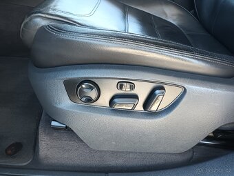 Volkswagen Touareg 3,0 TDI,176KW,NAVI,KŮŽE,PRUŽIN - 16