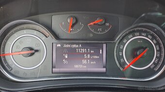 Opel Insignia kombi 2.0 CDTI 125kw ČR 2016 189.000km manuál - 16