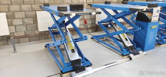Nůžkový mobilní zvedák 3-3.500 kg/1-1,3m ZÁRUKA - 16