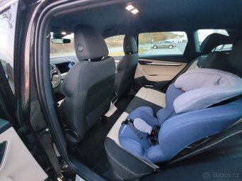ŠKODA KAROQ STYLE+ VYHŘÍVANÉ SKLO - 16