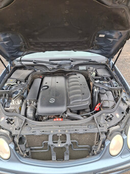 Prodám Mercedes Benz W211 kombi 320cdi rok výroby 2004 - 16