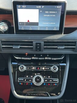 Lincoln CORSAIR AWD 2022 2,0 Benzín 253k 1.Majitel - 16