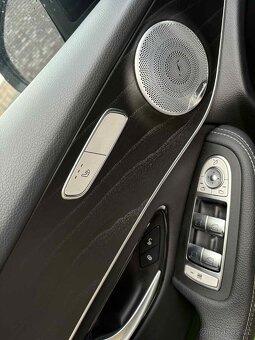 Mercedes-Benz GLC 220d 4M AMG LINE ZÁRUKA 2027 - 16