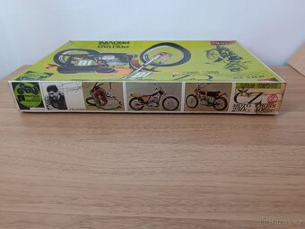 Model ČZ 250 "žluťák" moto cross Protar 1:9 (nesložený) - 16