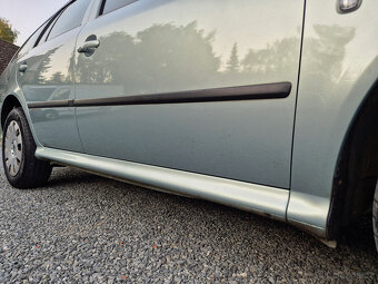 Škoda Octavia Combi 1.6i 75kW TOUR Ambiente - 16