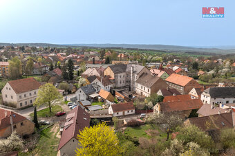 Prodej rodinného domu v Jesenici, ul. Oráčovská - 16