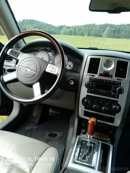 Chrysler 300 C TOURING 3.0 CRD - 16