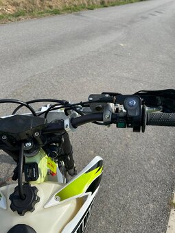 ZUUMAV 250 - 16