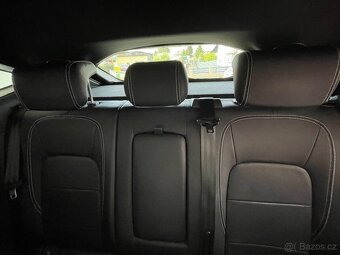 Jaguar E-Pace 2.0D 150 ADW R-Dynamic 2019 - 16