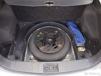 Hyundai i30 1.6i 92kW 2009 - 16