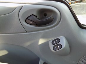 Ford Transit 2.2 TDCI 85 KW SWB 260 - 16