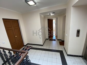 Pronájem slunného bytu 2+kk, 70 m2 - Praha - Holešovice- Let - 16