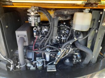 Hanix h260-2 Minibagr 2,7T + 2x lžíce - 16