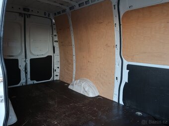 Iveco Daily 3.0 35S18,132kW,1majČR,L3H2,automat - 16